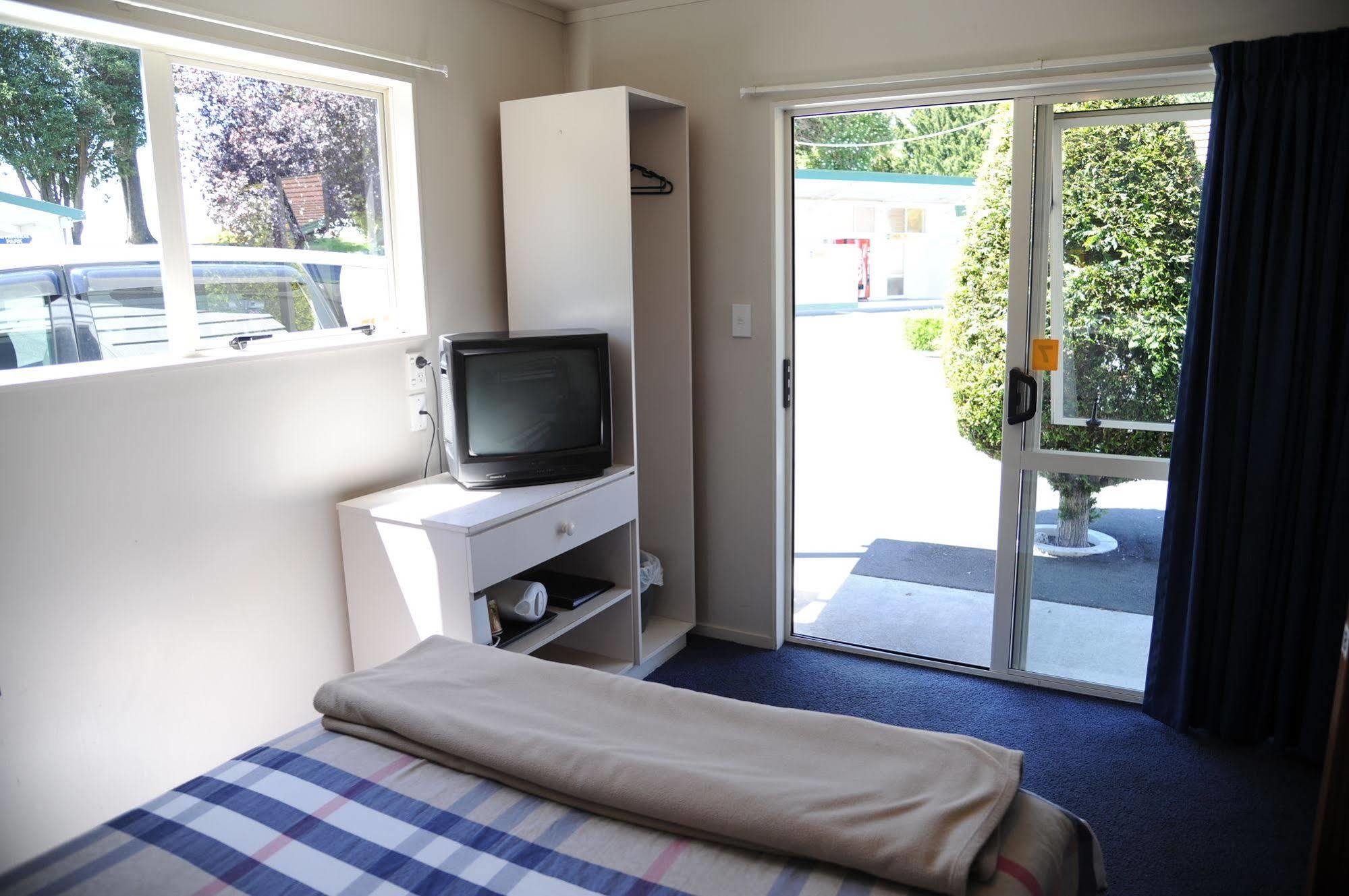 Blenheim Bridges Holiday Park ภายนอก รูปภาพ