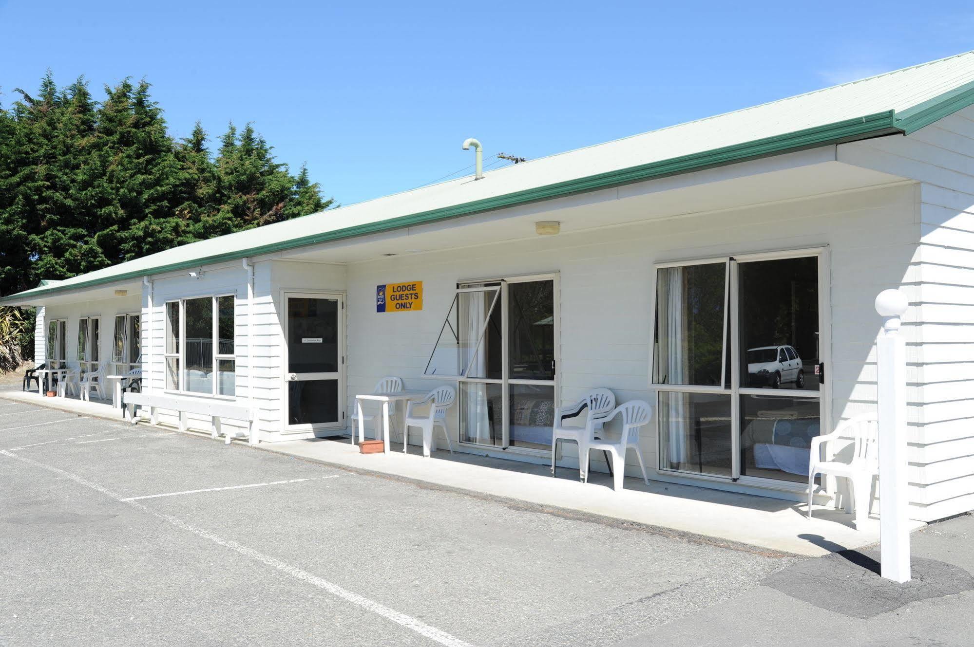 Blenheim Bridges Holiday Park ภายนอก รูปภาพ