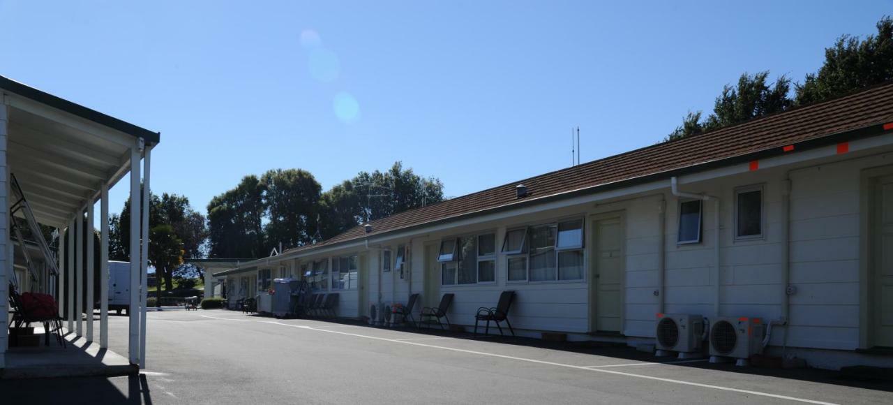 Blenheim Bridges Holiday Park ภายนอก รูปภาพ